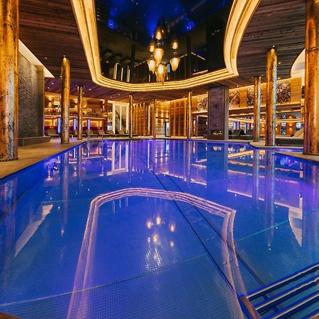 באד פיסינג Ortner'S Resort מראה חיצוני תמונה The pool at the Aqua Dome